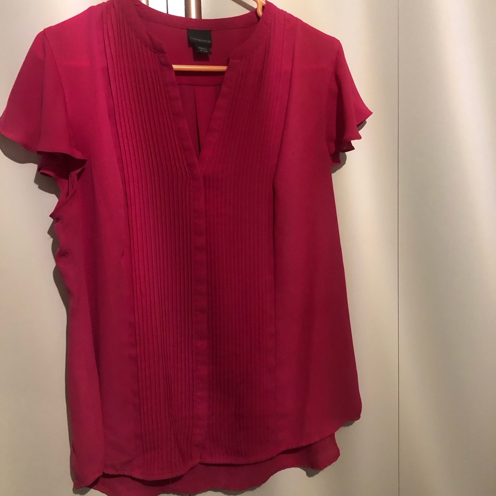 Fuchsia sleeveless blouse